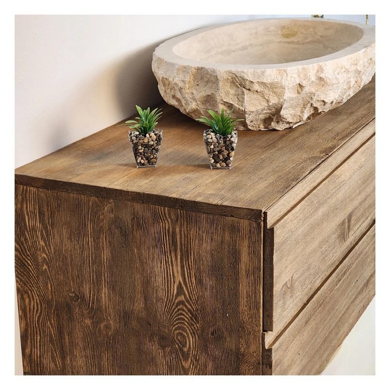 실버 미러와 빈티지 스타일 바티 캐비닛