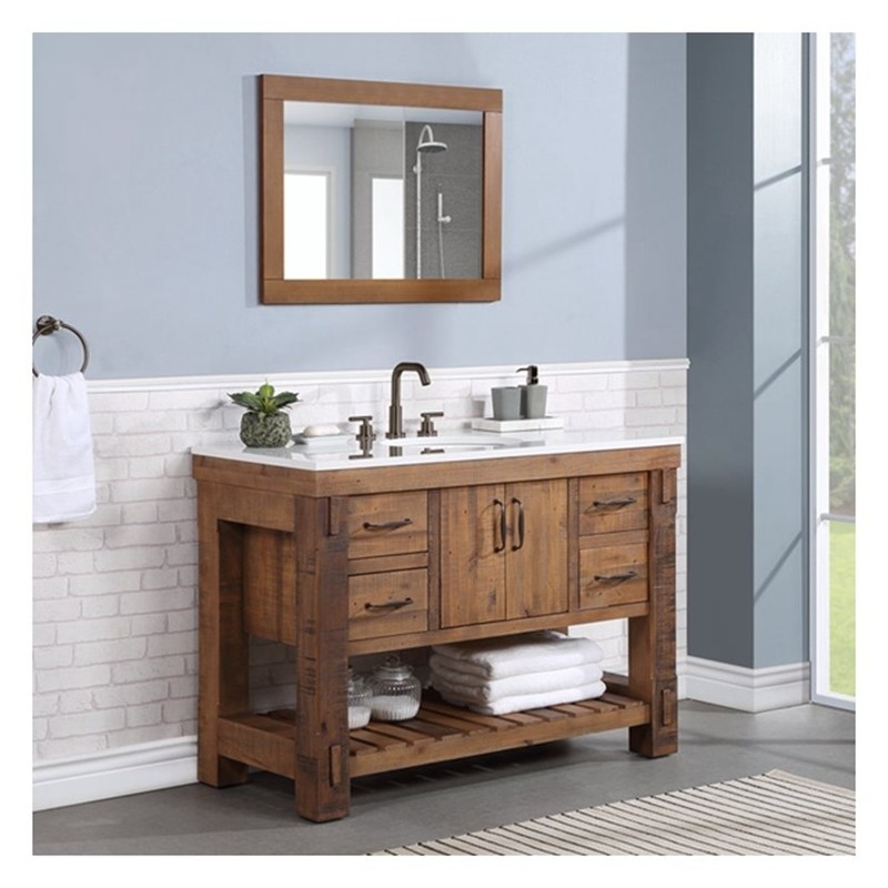 실버 미러와 빈티지 스타일 바티 캐비닛